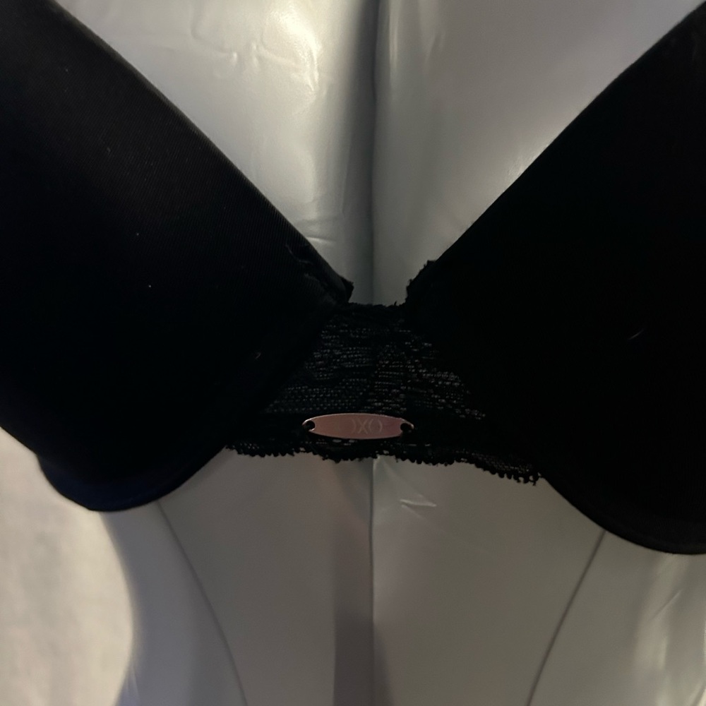 XOXO Laced Bra - Picture 2 of 4